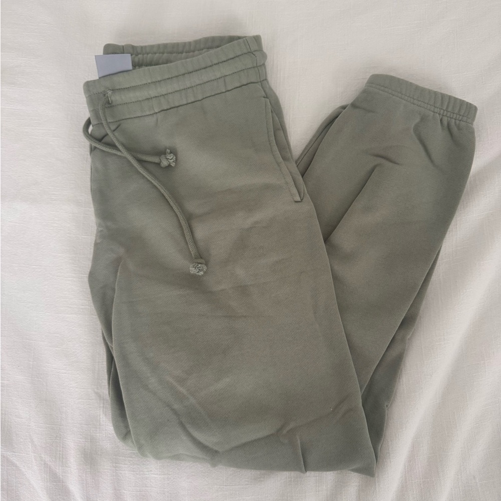 Aritzia TNA Olive Joggers